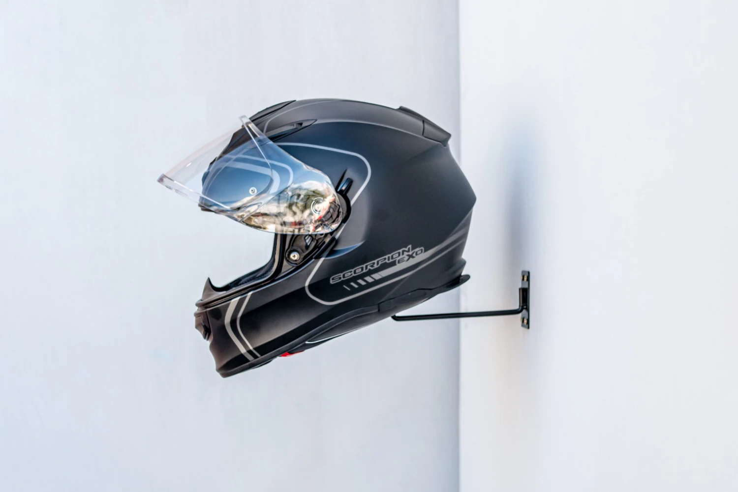 Helm Houder Muurstandaard MC Essentials 3 Helm Houder Muurstandaard MC Essentials - Afbeelding 3